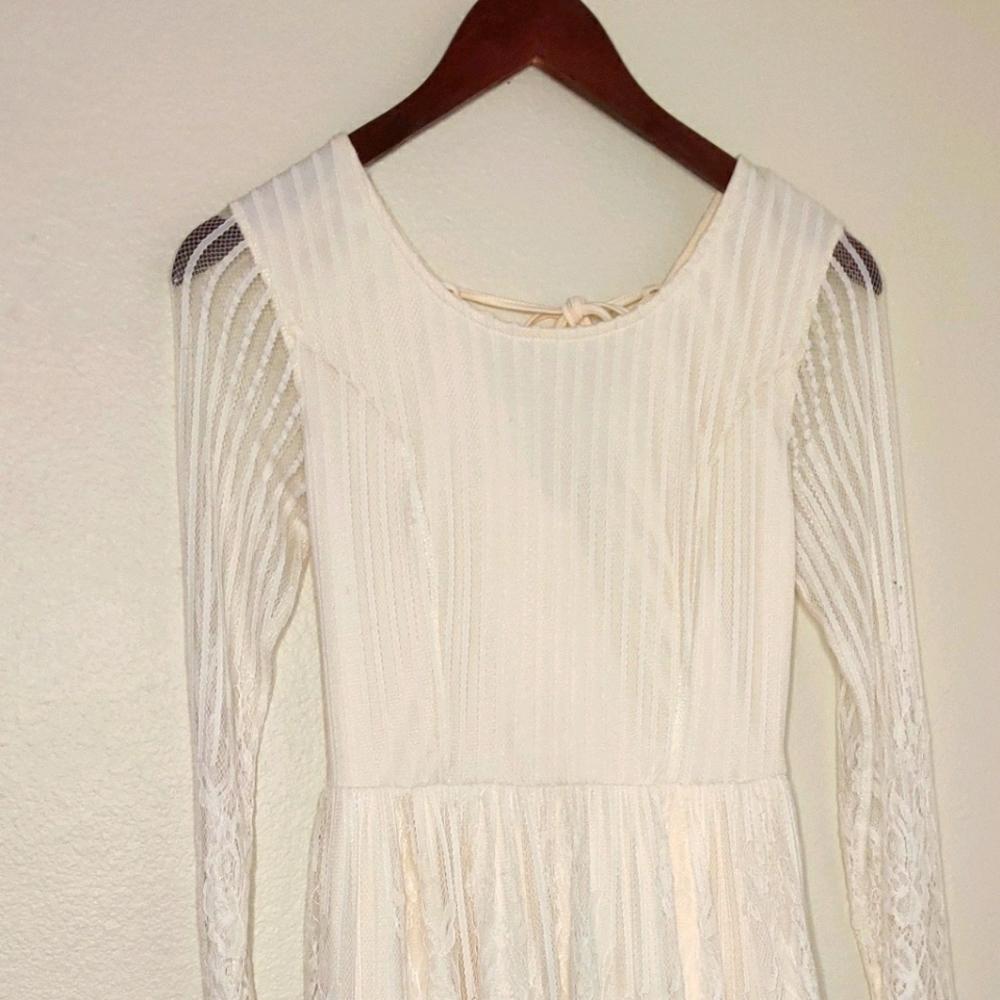 Charlotte Russe Cream Lace Dress size small